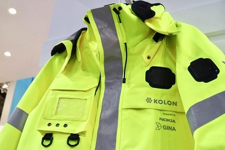 Инженеры Nokia разработали смарт-куртку для полицейских и спасателей