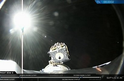 SpaceX отчиталась об успешном выводе на орбиту 6-тонного спутника