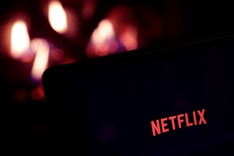 Акции Netflix резко упали в цене