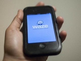 Google considers buying Israeli startup Waze