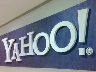 Yahoo Company intends to acquire Hulu video service