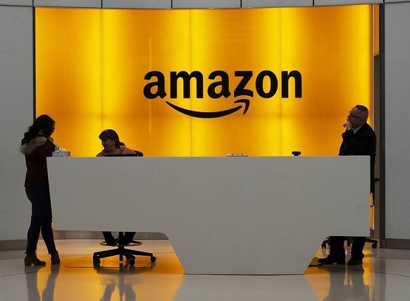 Amazon больше не входит в состав клуба долларовых триллионеров