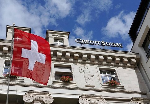 Credit Suisse сократит свыше 10% инвестбанкиров