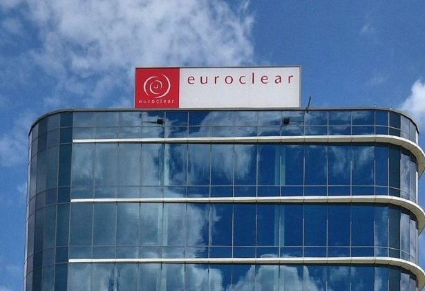 Euroclear заработал на активах российских инвесторов 734 млн USD