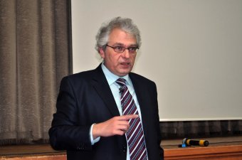 Those who develop and sell to get more money