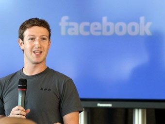 Марк Цукерберг не будет продавать акции Facebook еще как минимум год