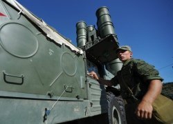 Отлично стрелять по мишеням и рассекать по бездорожью может новый комплекс С-400 «Триумф» Отлично стрелять по мишеням и рассекать по бездорожью может новый комплекс С-400 «Триумф»