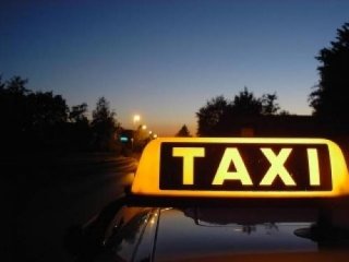 "Яндекс.Такси" можно будет оплатить безналичным расчетом через iPhone