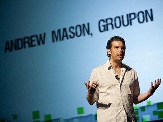 Основатель Groupon уволен с поста гендиректора за слабые результаты