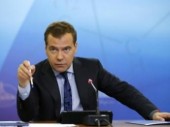 Медведев предложил наказывать за неравномерное освоение бюджета