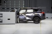 Новая Toyota RAV4 провалила краш-тест