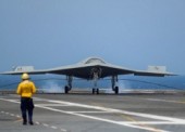 ����� ��������� ��������� ������������ X-47B ����������� ��������