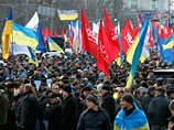 "Вече" в Киеве: глава милиции попросился в отставку, толпа вышла на Майдан
