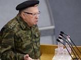 Жириновский, придя на заседание Госдумы в камуфляже, обвинил США в разжигании войны Жириновский, придя на заседание Госдумы в камуфляже, обвинил США в разжигании войны