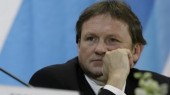 Депутаты просят уволить бизнес-омбудсмена Бориса Титова Депутаты просят уволить бизнес-омбудсмена Бориса Титова